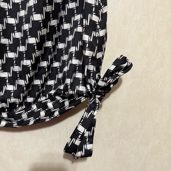 Gap Black White Houndstooth Tie Waist Tank Top - Picture 2 of 6